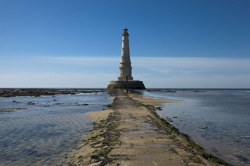 Le phare de Cordouan à marée basse