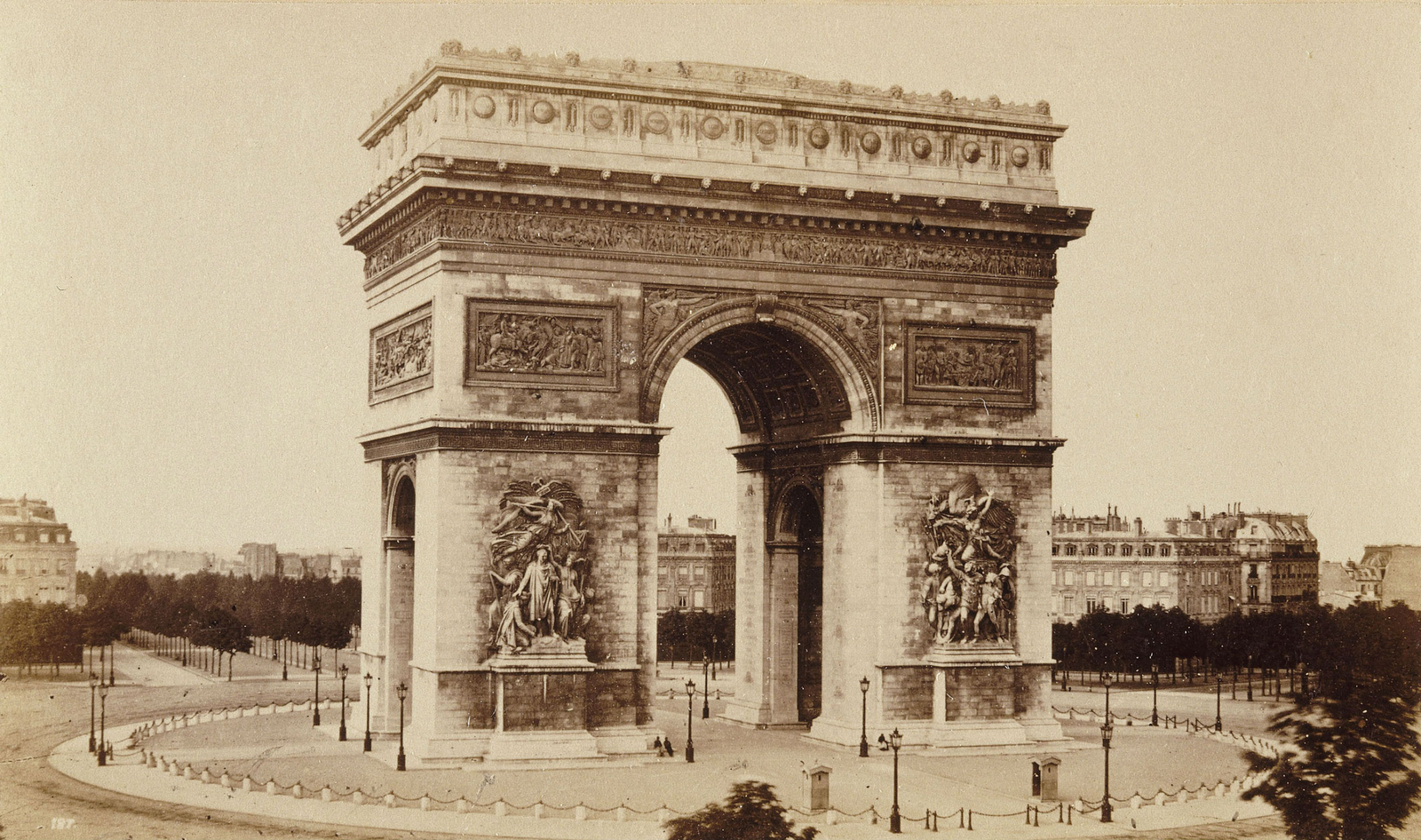 Rond Point et Arc de l'Étoile, 1865